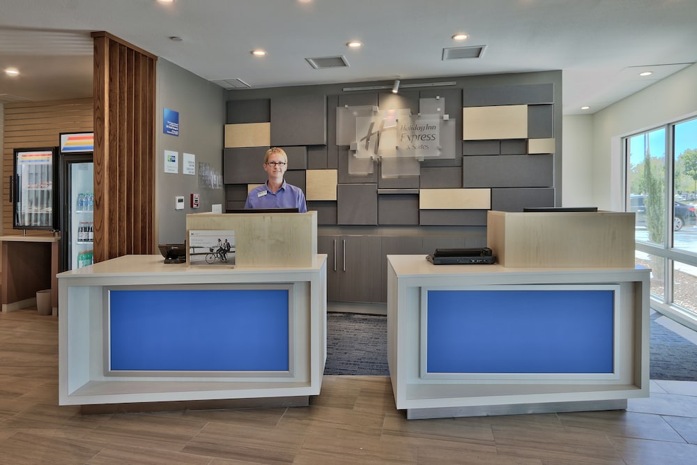 holiday inn express and suites roswell by ihg