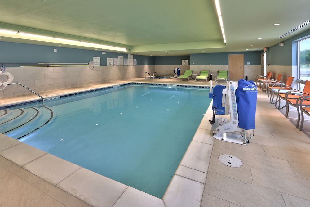 holiday inn express and suites roswell by ihg