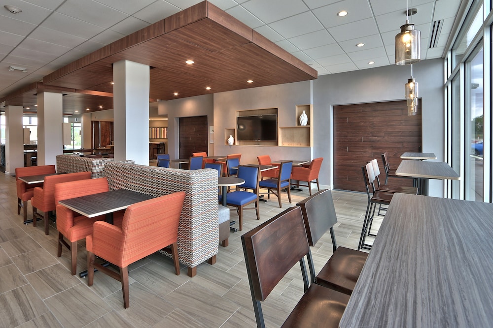 holiday inn express and suites roswell by ihg