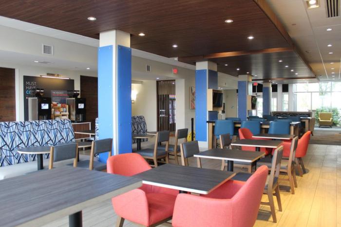 holiday inn express and suites roswell by ihg