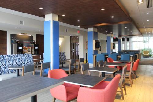 holiday inn express and suites roswell by ihg