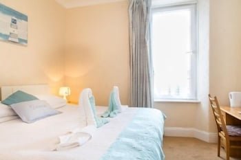 The Firs Bed And Breakfast,Millbrook>>Devon,4 star