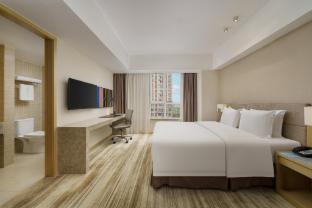 holiday inn express shenyang tawan by ihg