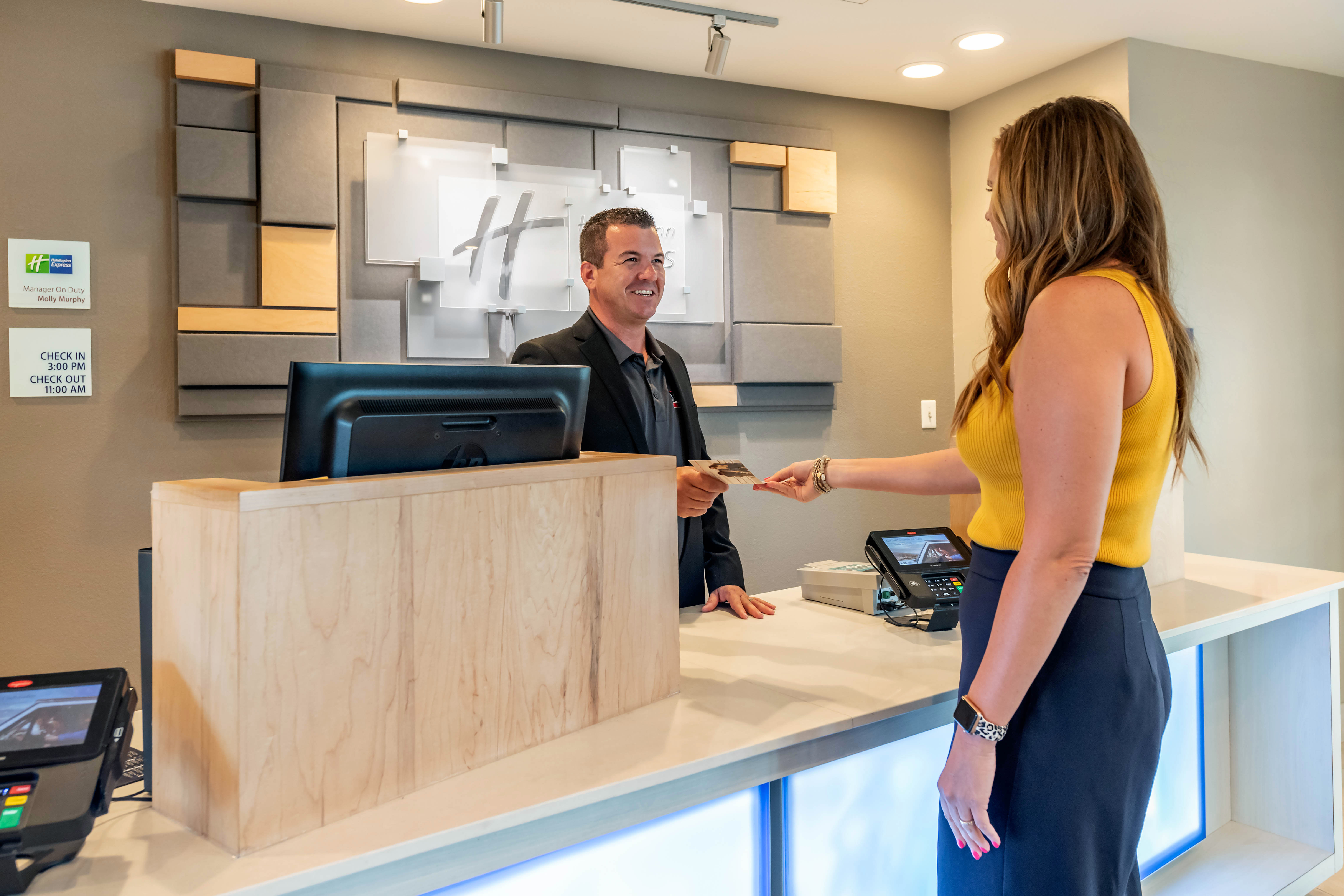 holiday inn express and suites st petersburg madeira beach