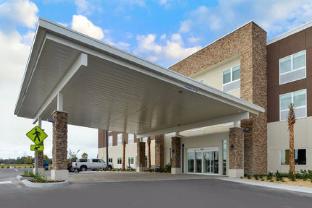 holiday inn express and suites st petersburg madeira beach