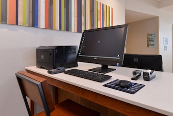 Holiday Inn Express & Suites St. Petersburg - Madeira Beach,Madeira Beach>>Bay Pines,3 star