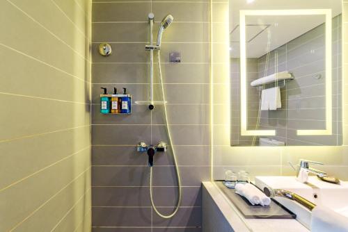 holiday inn express shijiazhuang heping by ihg