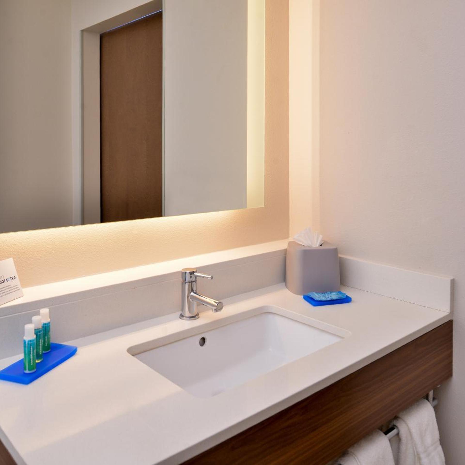 holiday inn express and suites van horn by ihg