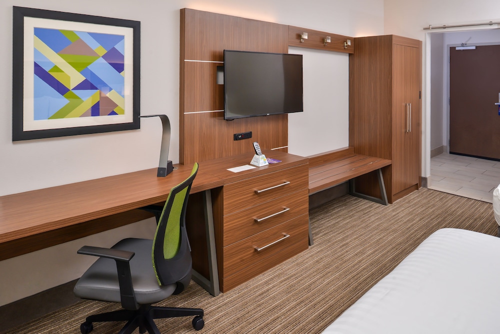 holiday inn express and suites van horn by ihg