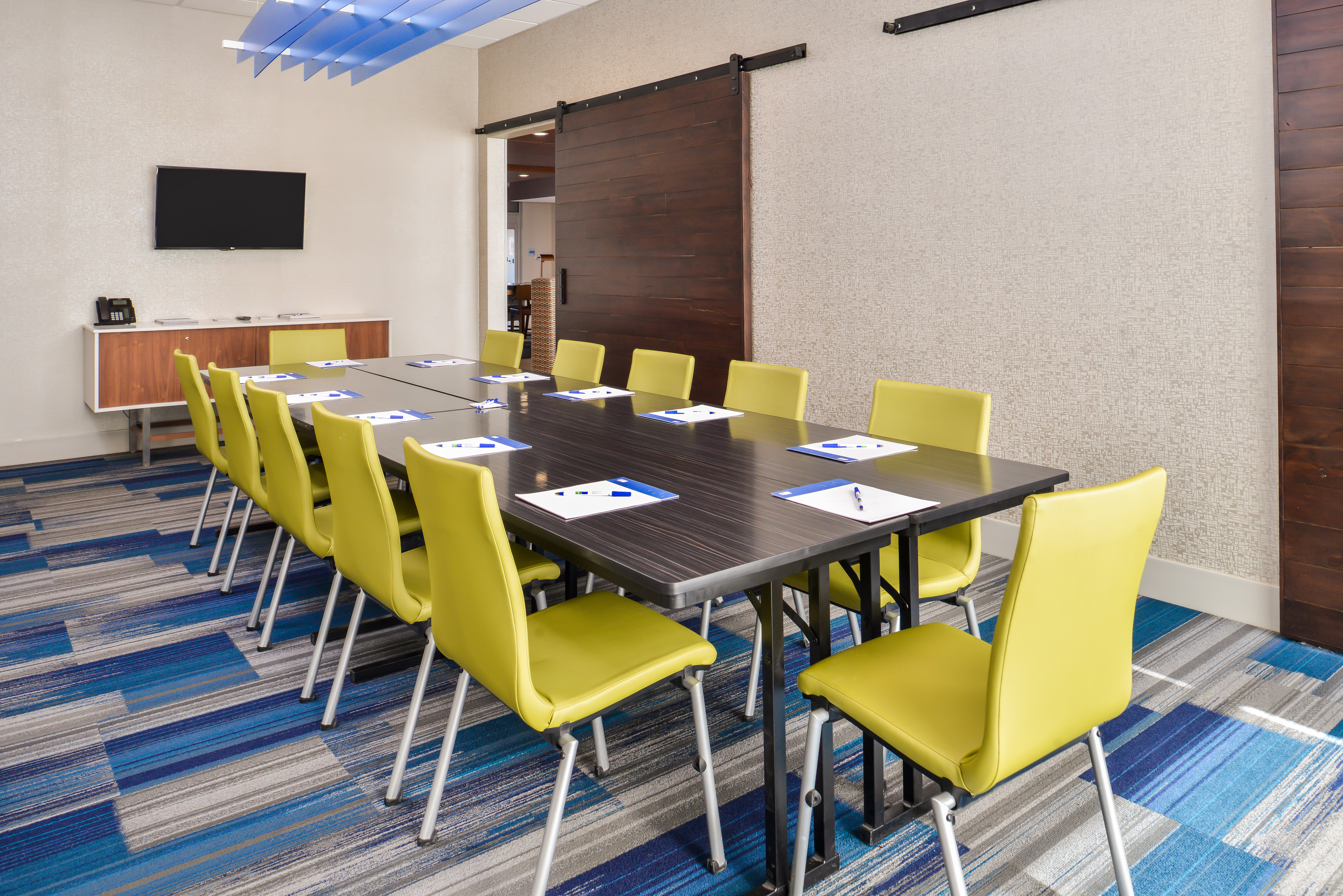 holiday inn express and suites van horn by ihg