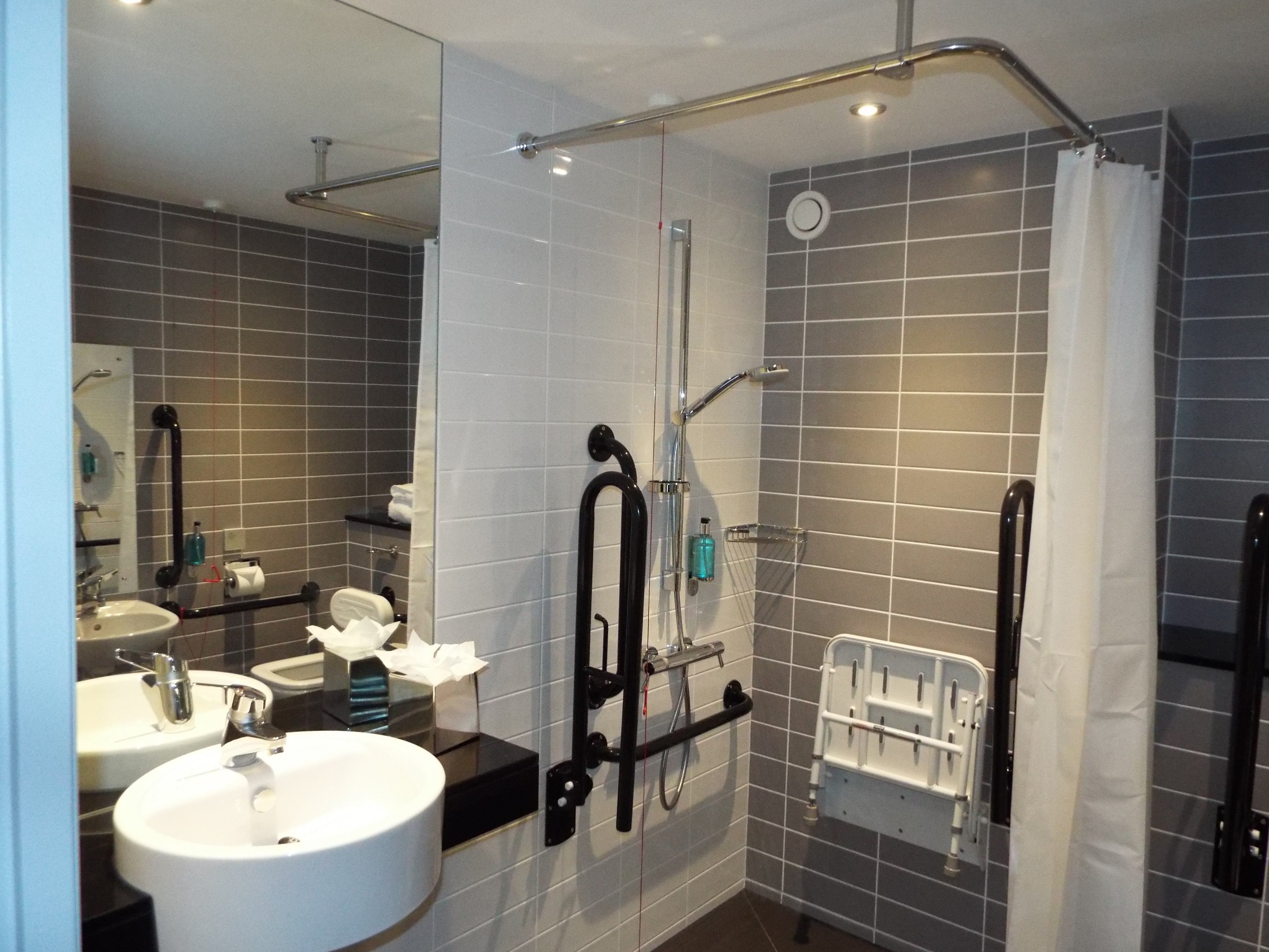 holiday inn express stockport by ihg