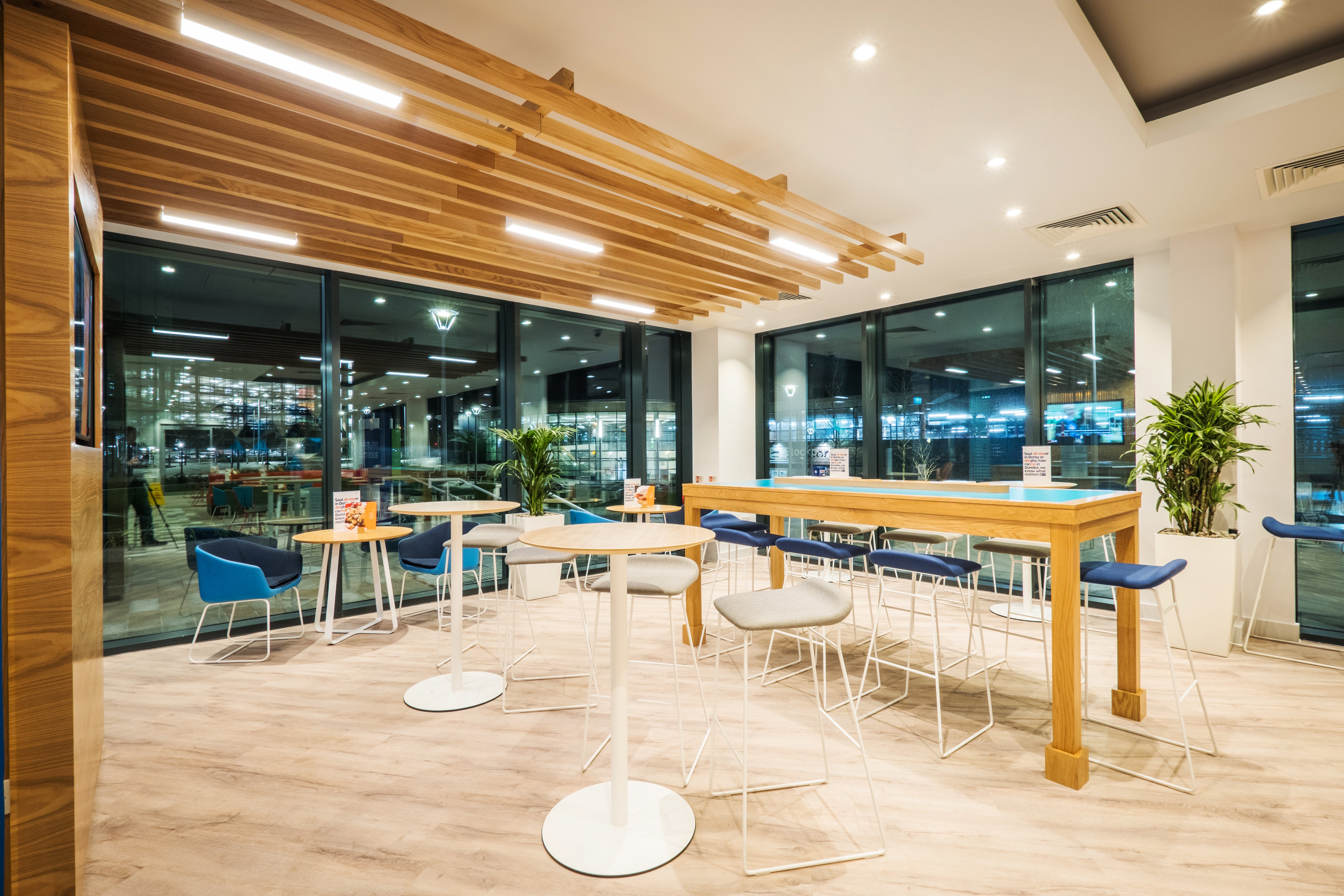 holiday inn express stockport by ihg