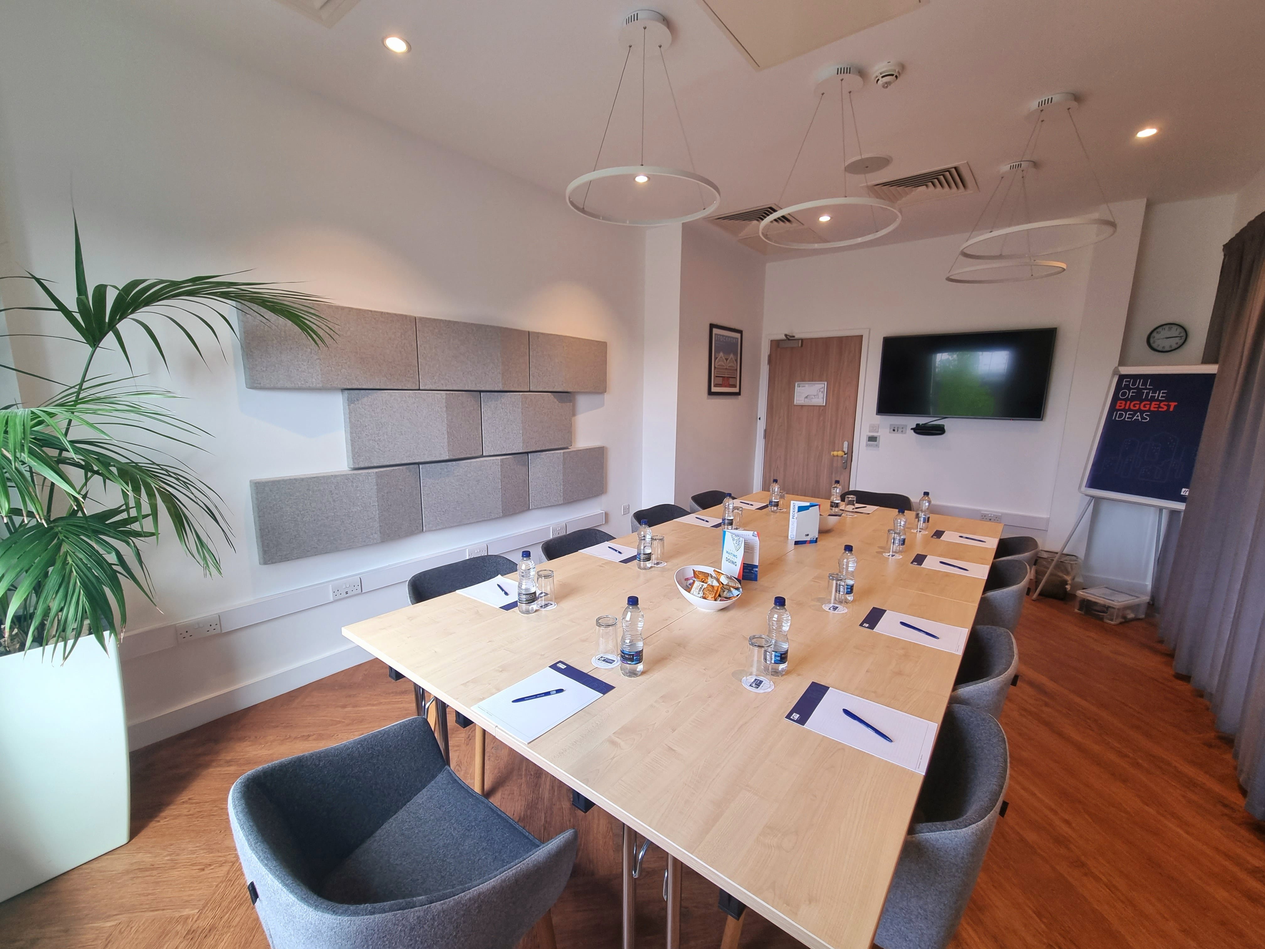 holiday inn express stockport by ihg