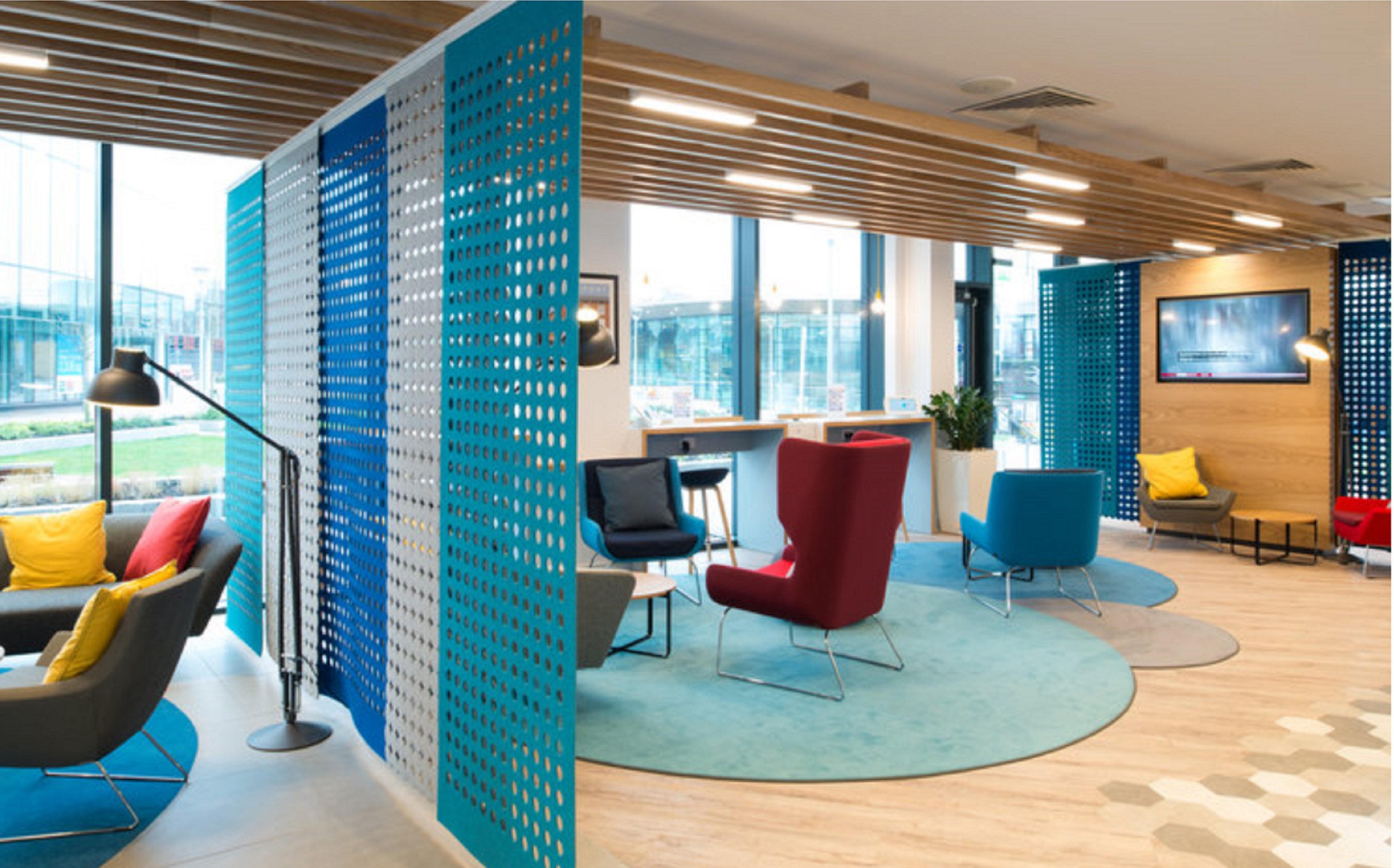 holiday inn express stockport by ihg