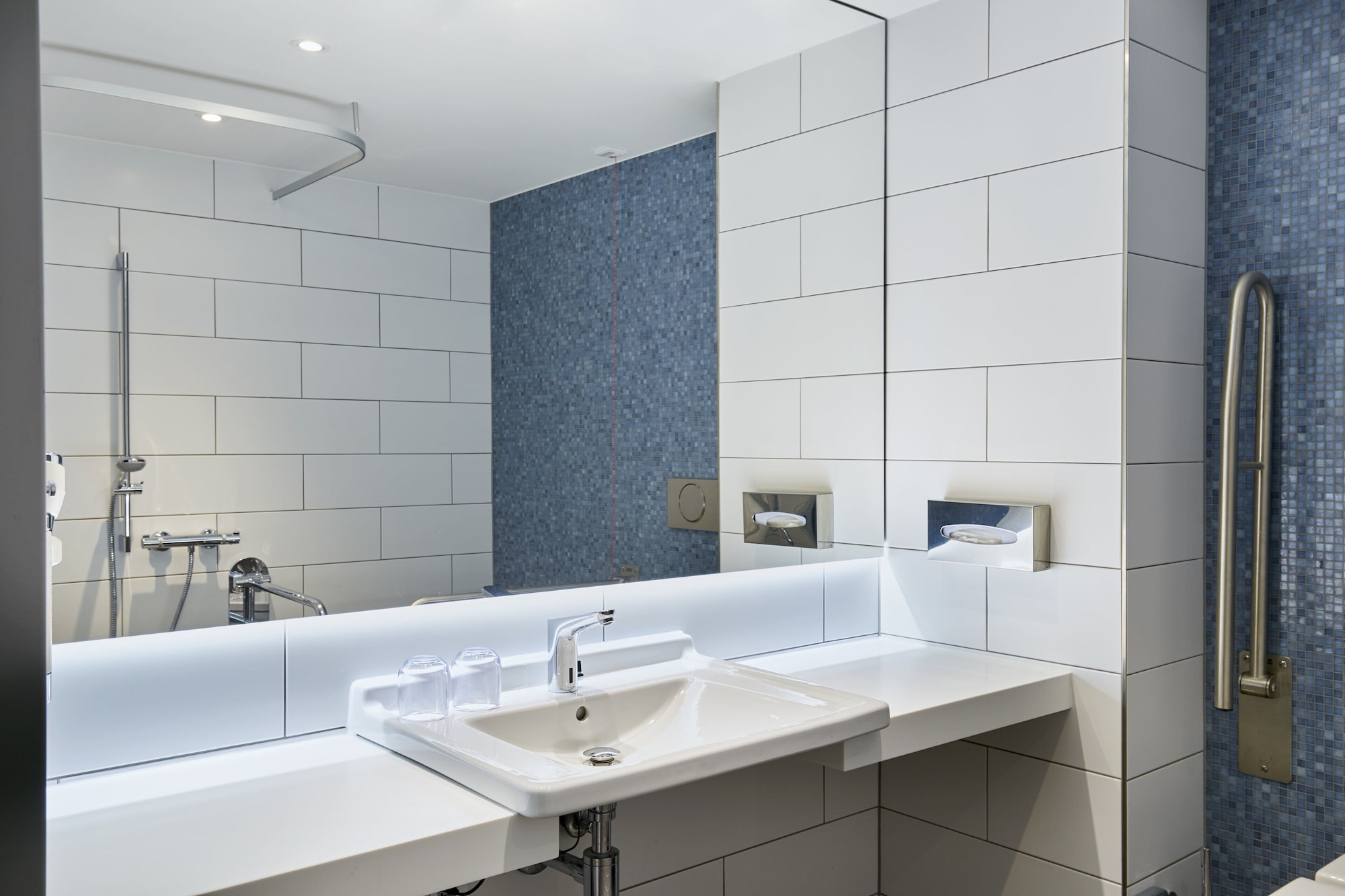 holiday inn express berlin alexanderplatz by ihg