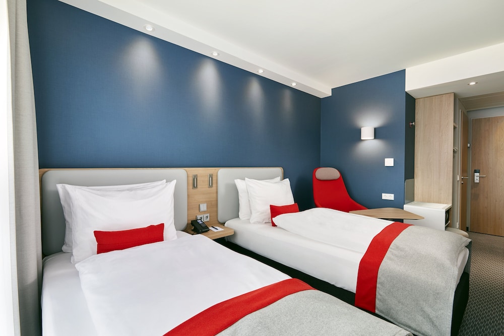 holiday inn express berlin alexanderplatz by ihg