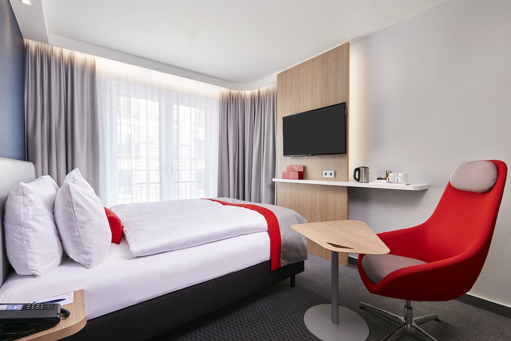 holiday inn express berlin alexanderplatz by ihg