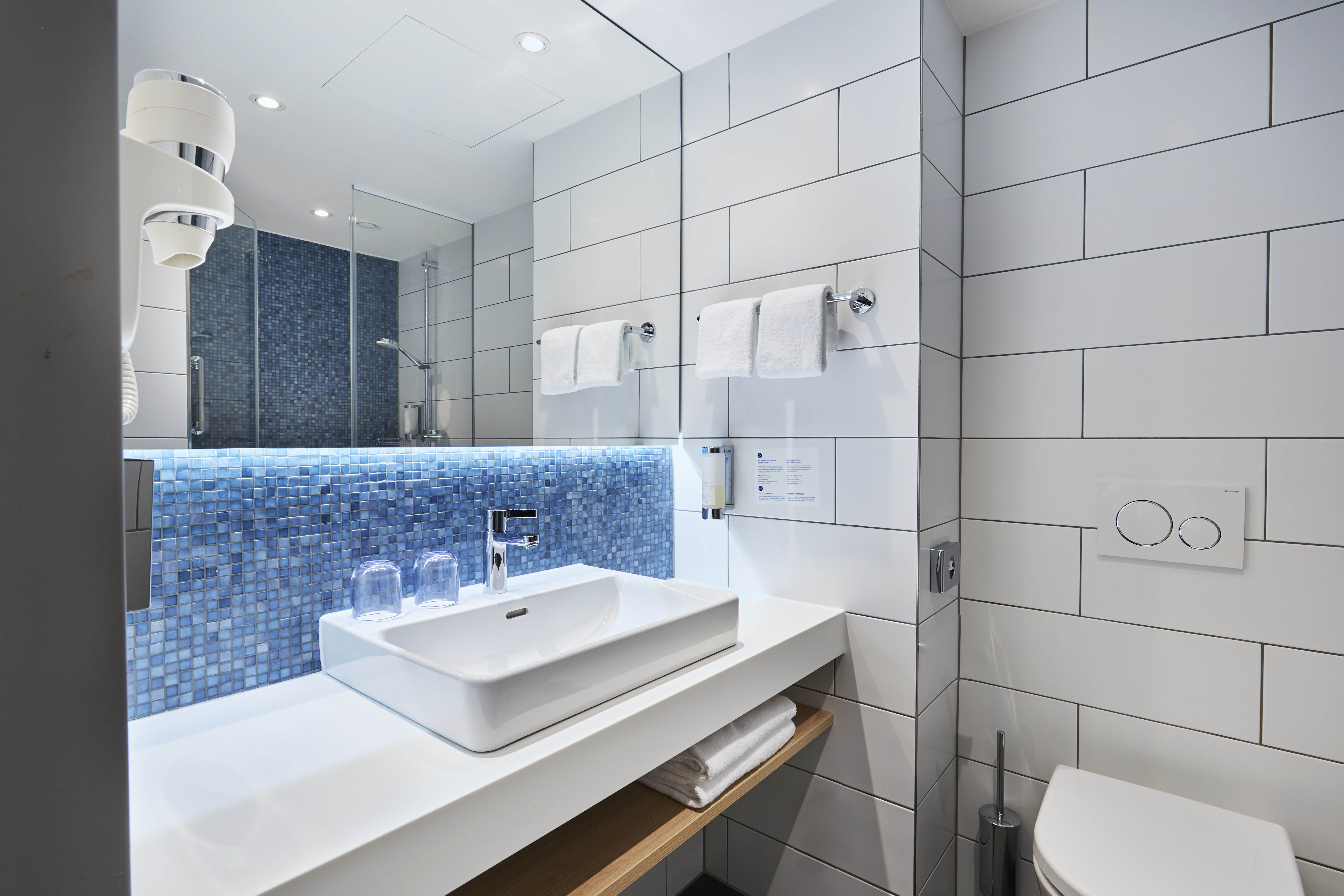 holiday inn express berlin alexanderplatz by ihg