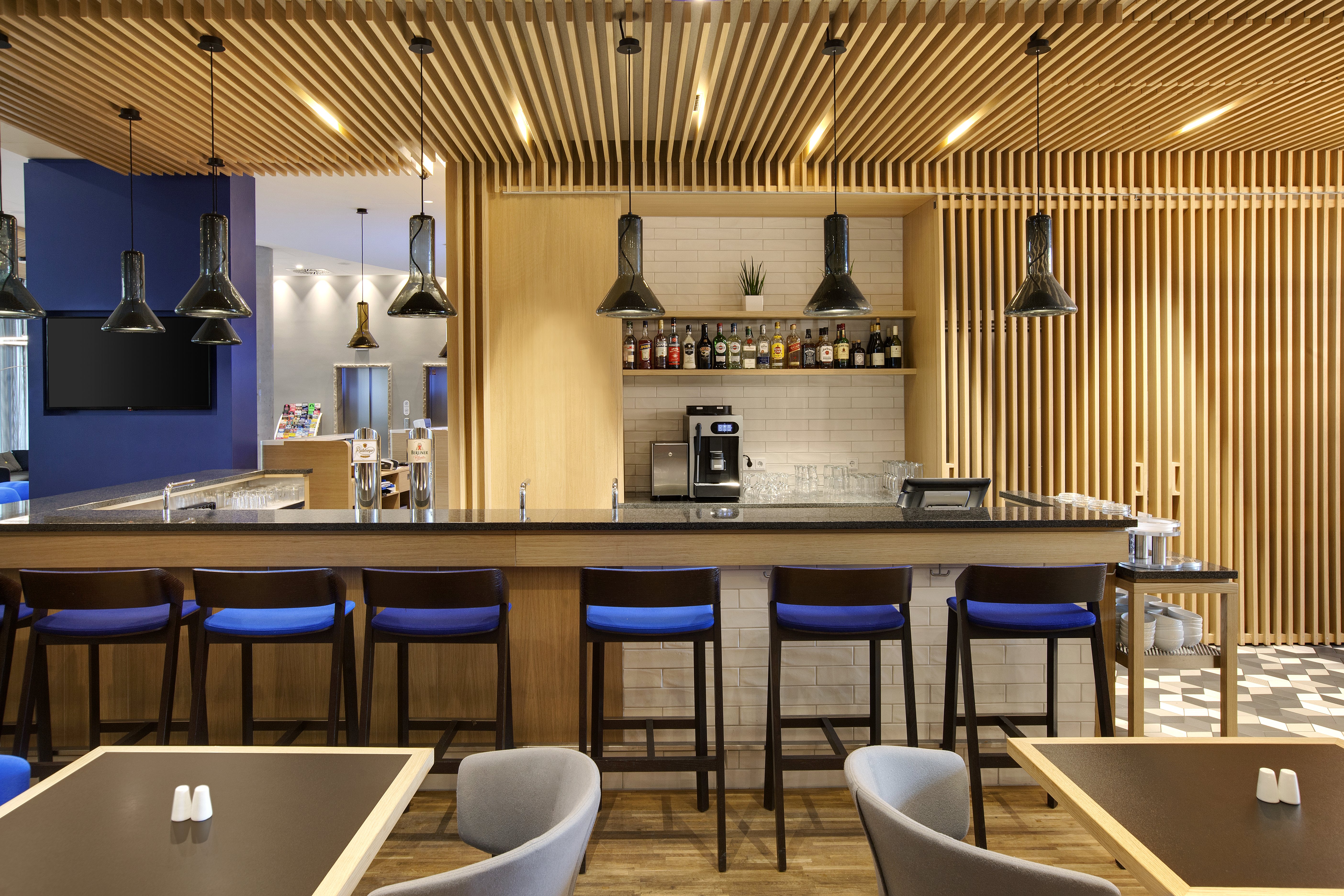 holiday inn express berlin alexanderplatz by ihg