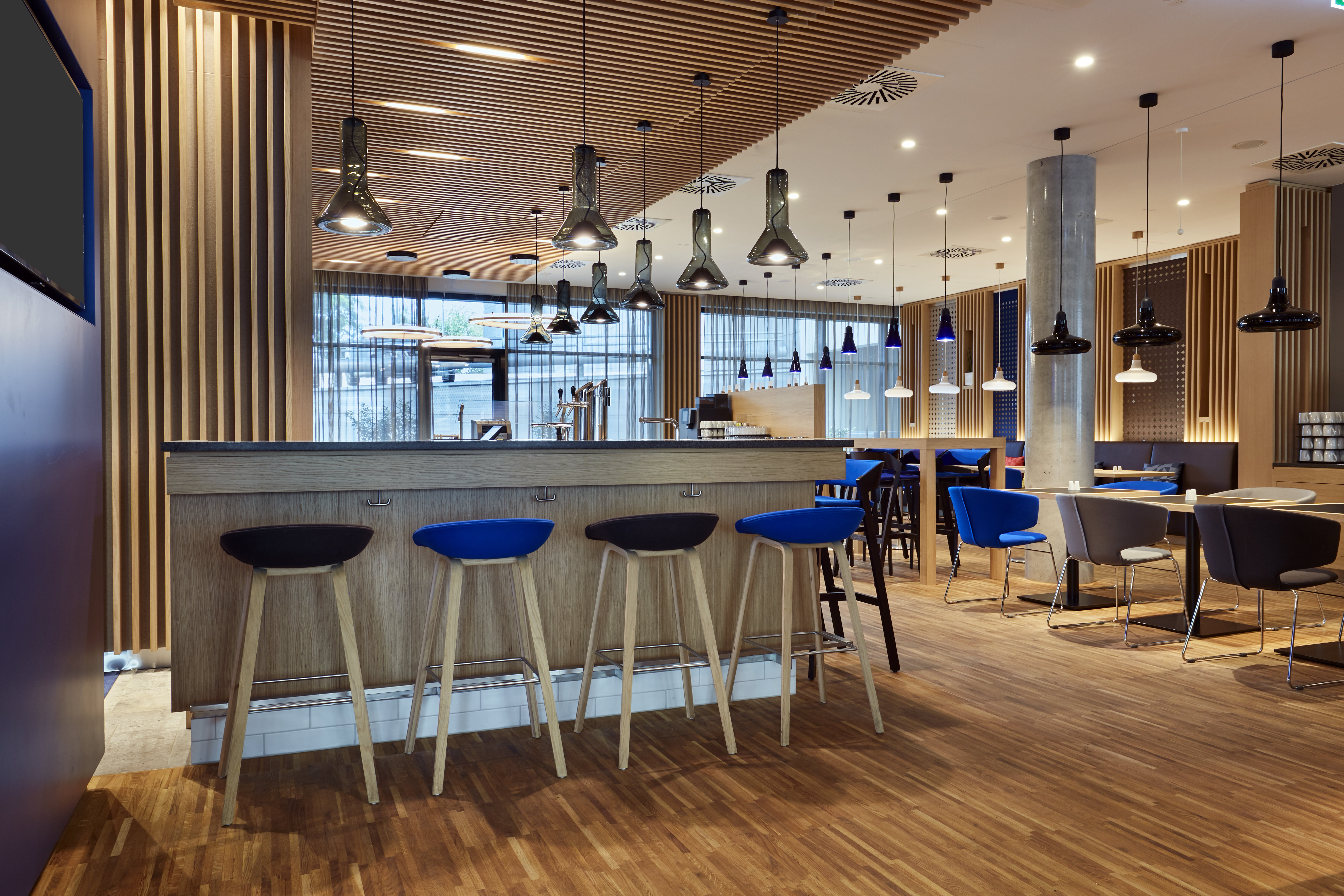 holiday inn express berlin alexanderplatz by ihg