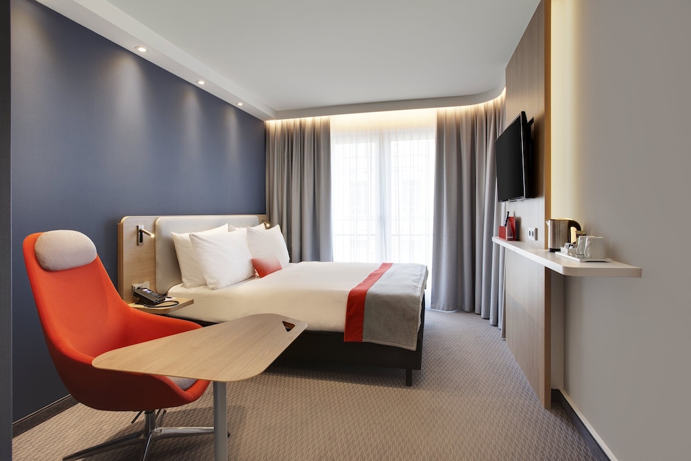 holiday inn express berlin alexanderplatz by ihg