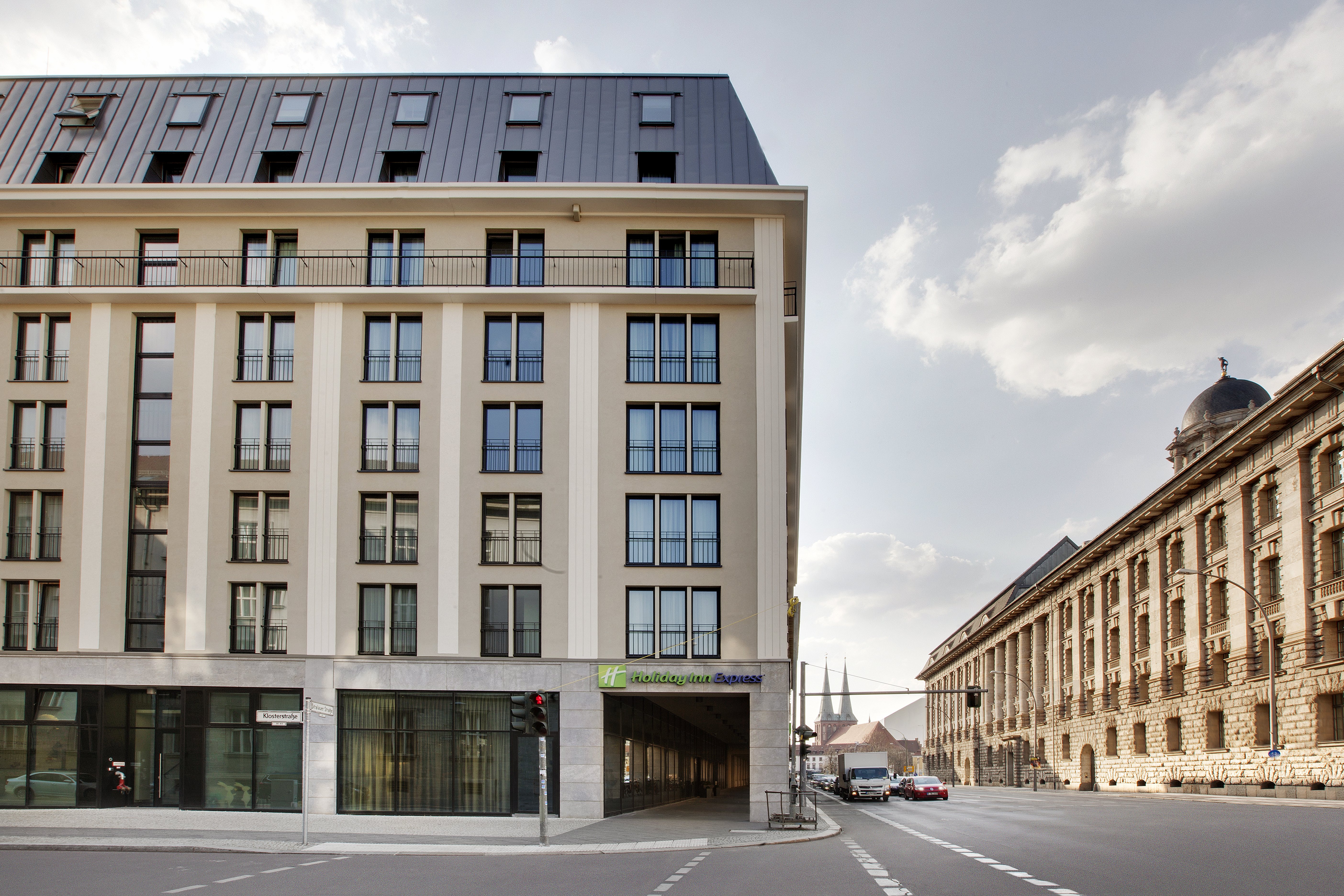 holiday inn express berlin alexanderplatz by ihg