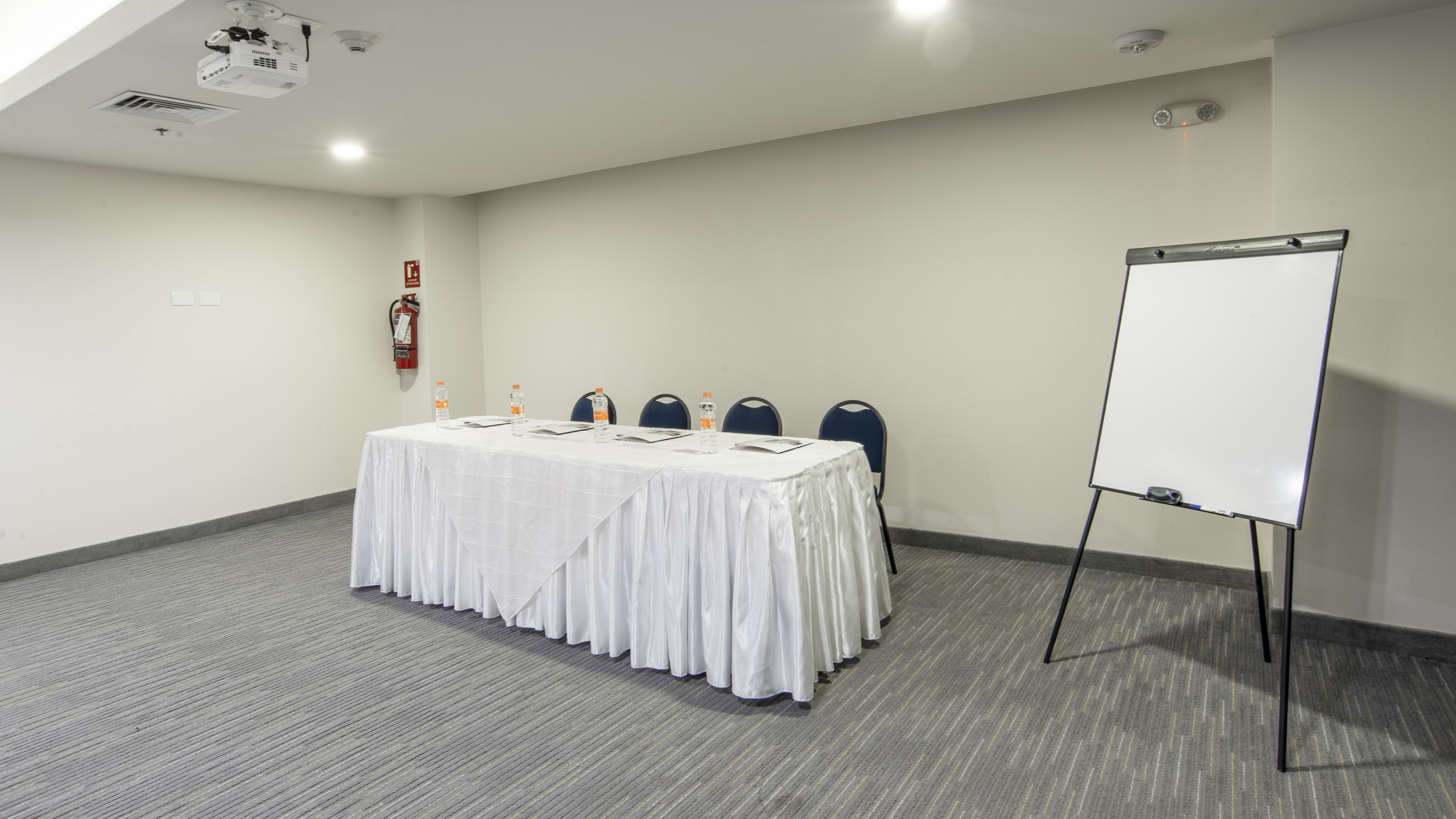 holiday inn express and suites ciudad obregon by ihg