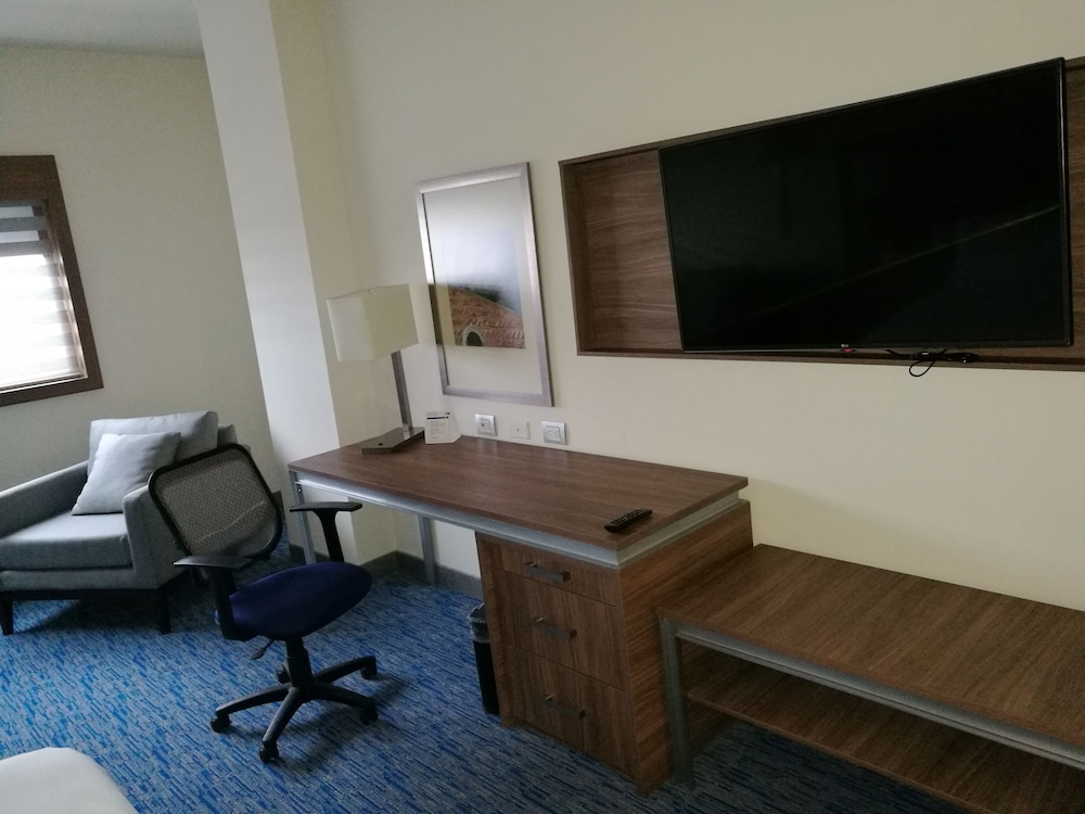 holiday inn express and suites ciudad obregon by ihg