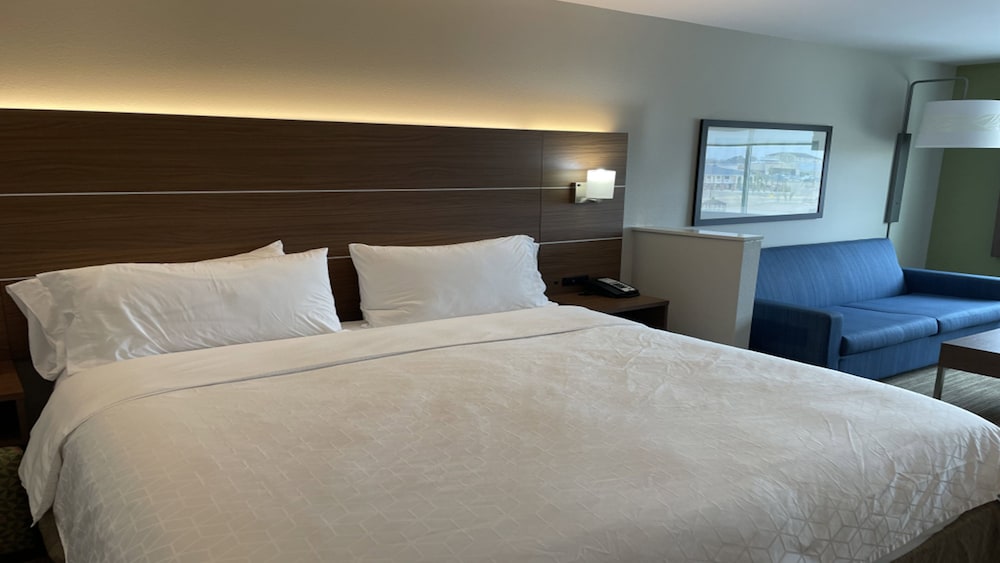 holiday inn express and suites brenham south by ihg