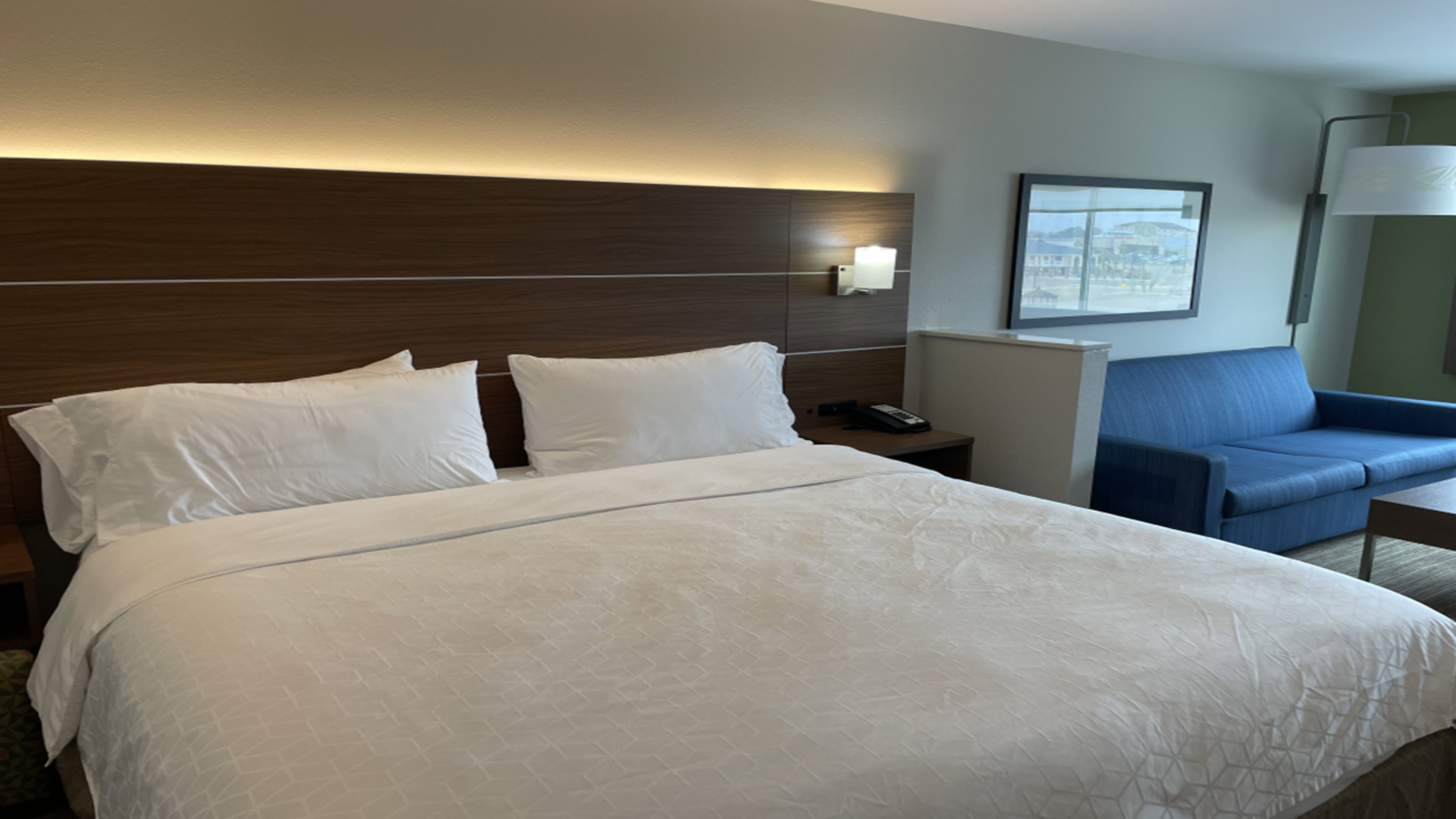 holiday inn express and suites brenham south by ihg