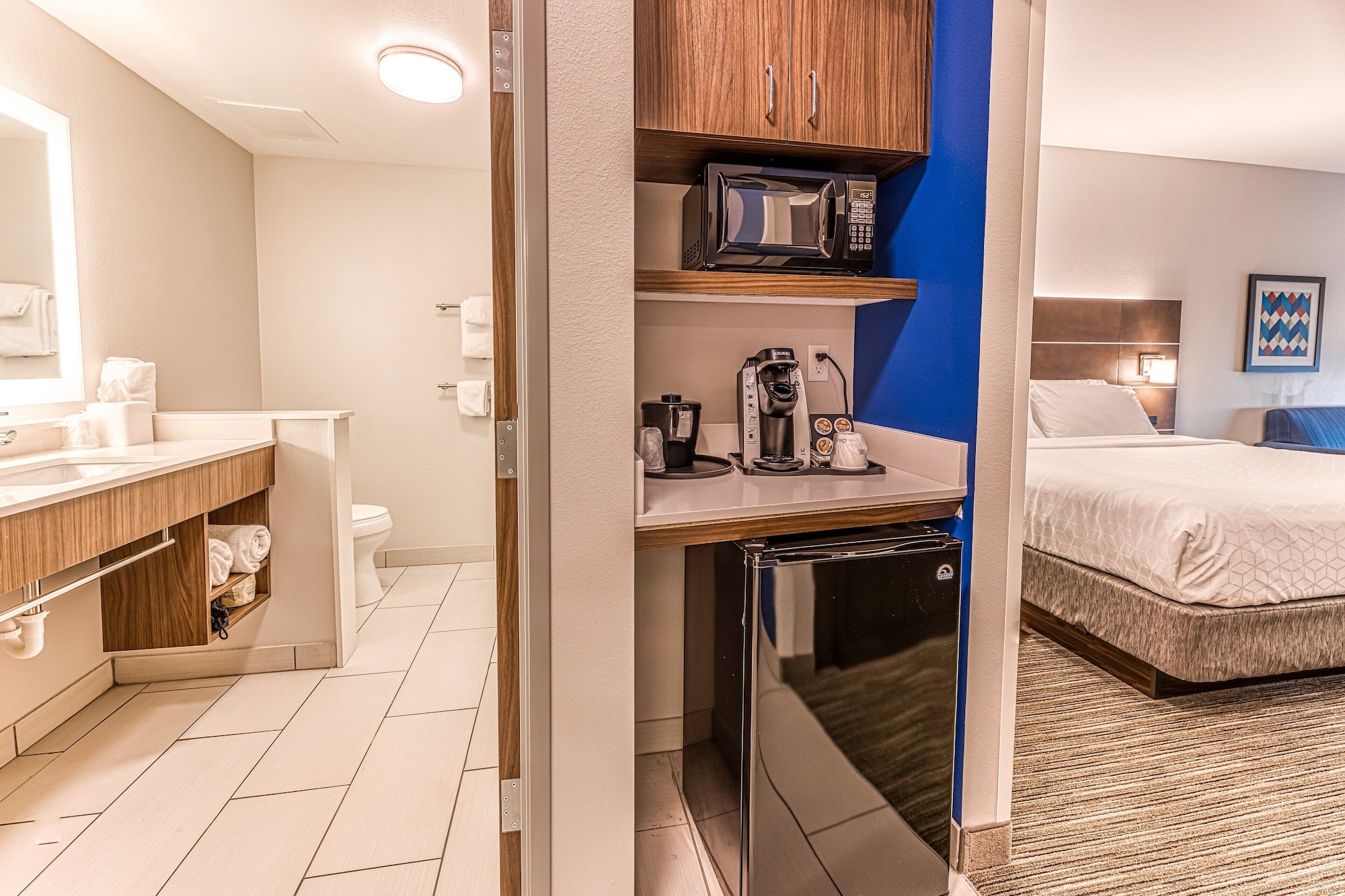 holiday inn express and suites rantoul by ihg