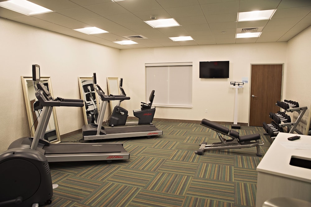 holiday inn express and suites rantoul by ihg