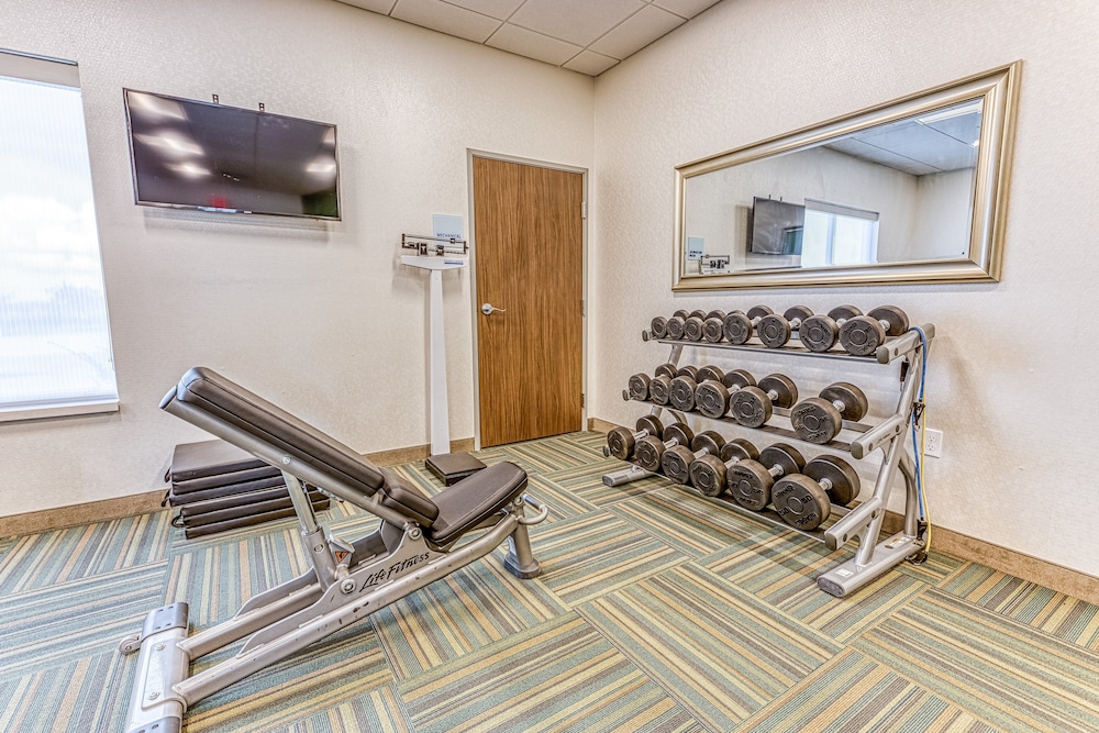 holiday inn express and suites rantoul by ihg