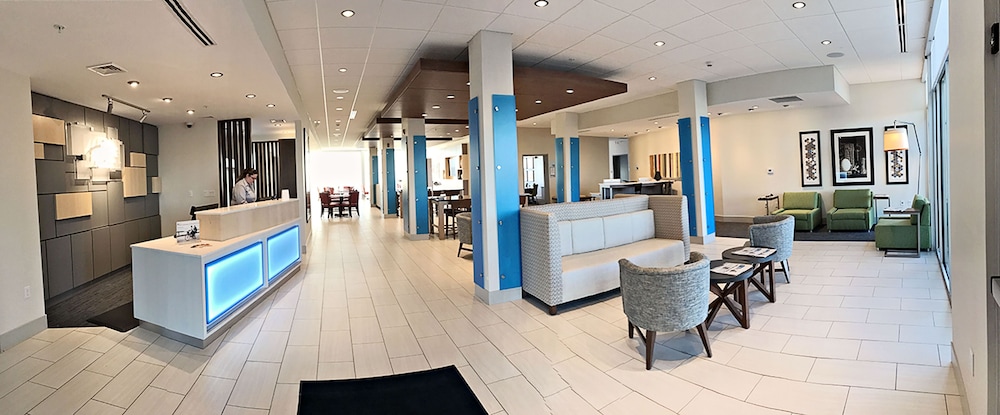 holiday inn express and suites rantoul by ihg