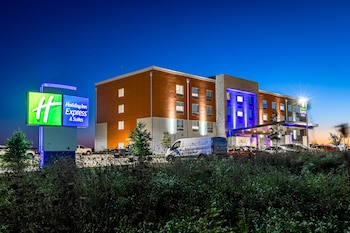 holiday inn express and suites rantoul by ihg