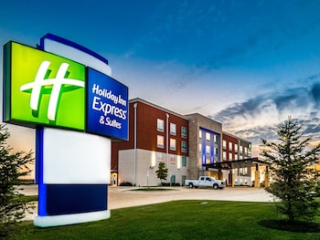 holiday inn express and suites rantoul by ihg