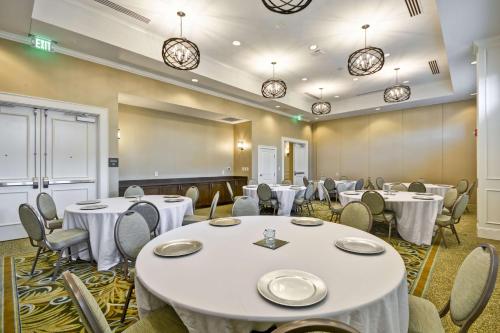 hampton inn and suites charleston airport