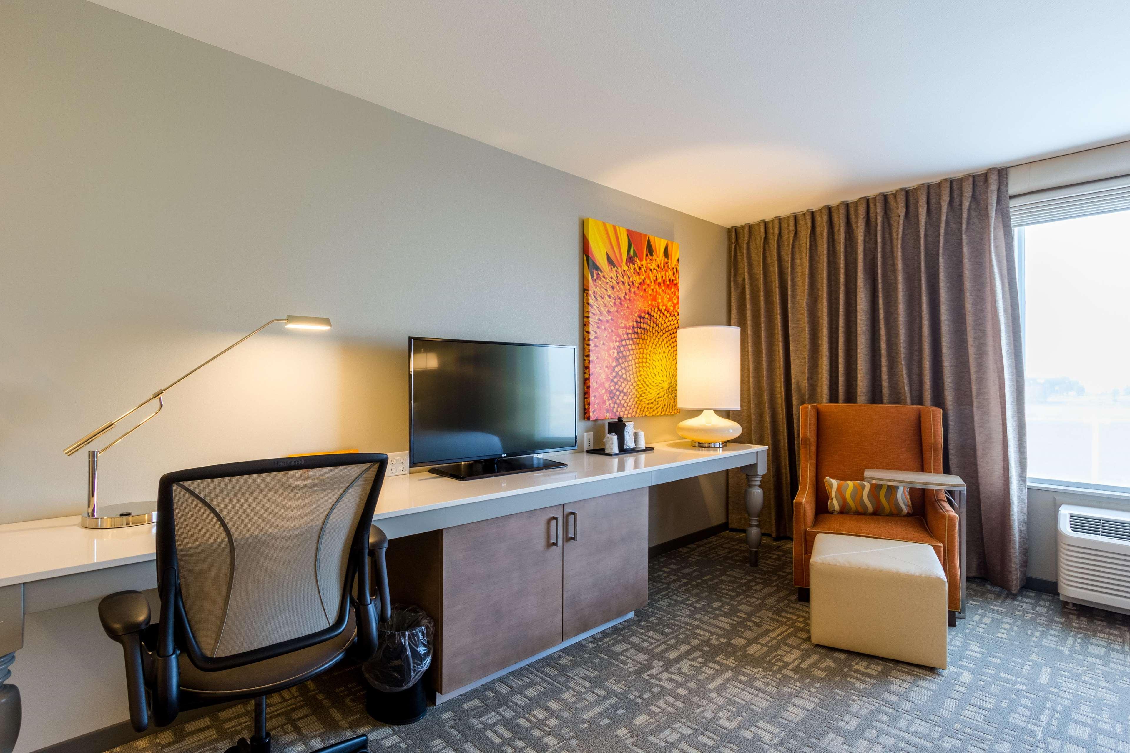hilton garden inn salina