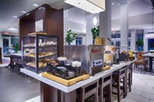 hilton garden inn salina