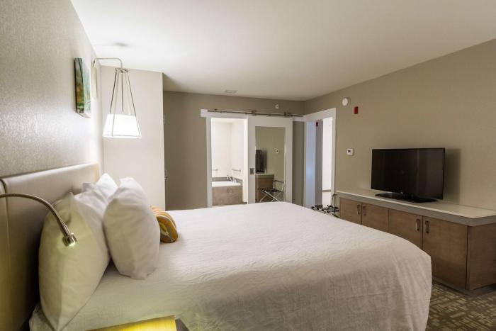hilton garden inn salina