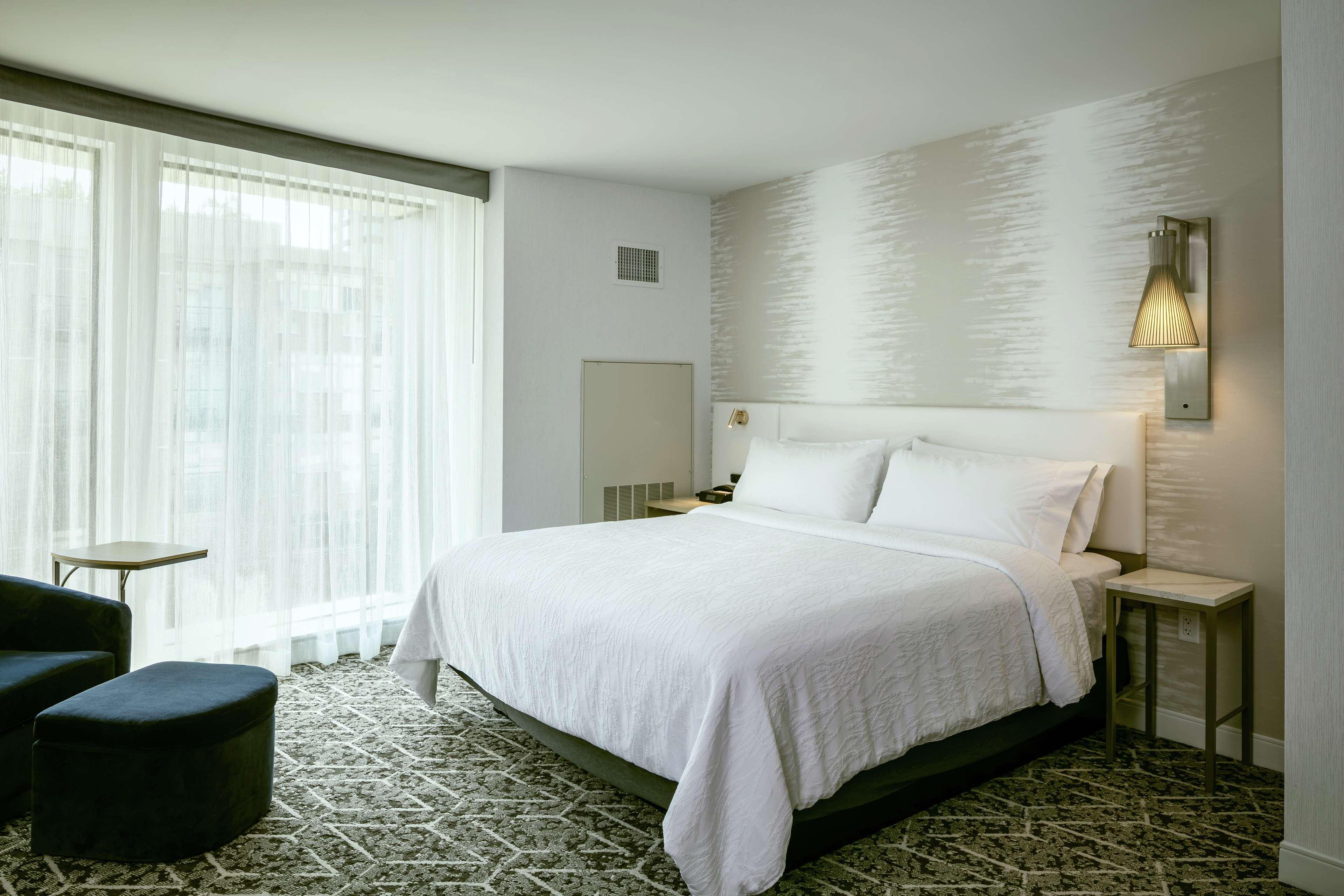 hilton garden inn seattle bellevue downtown wa