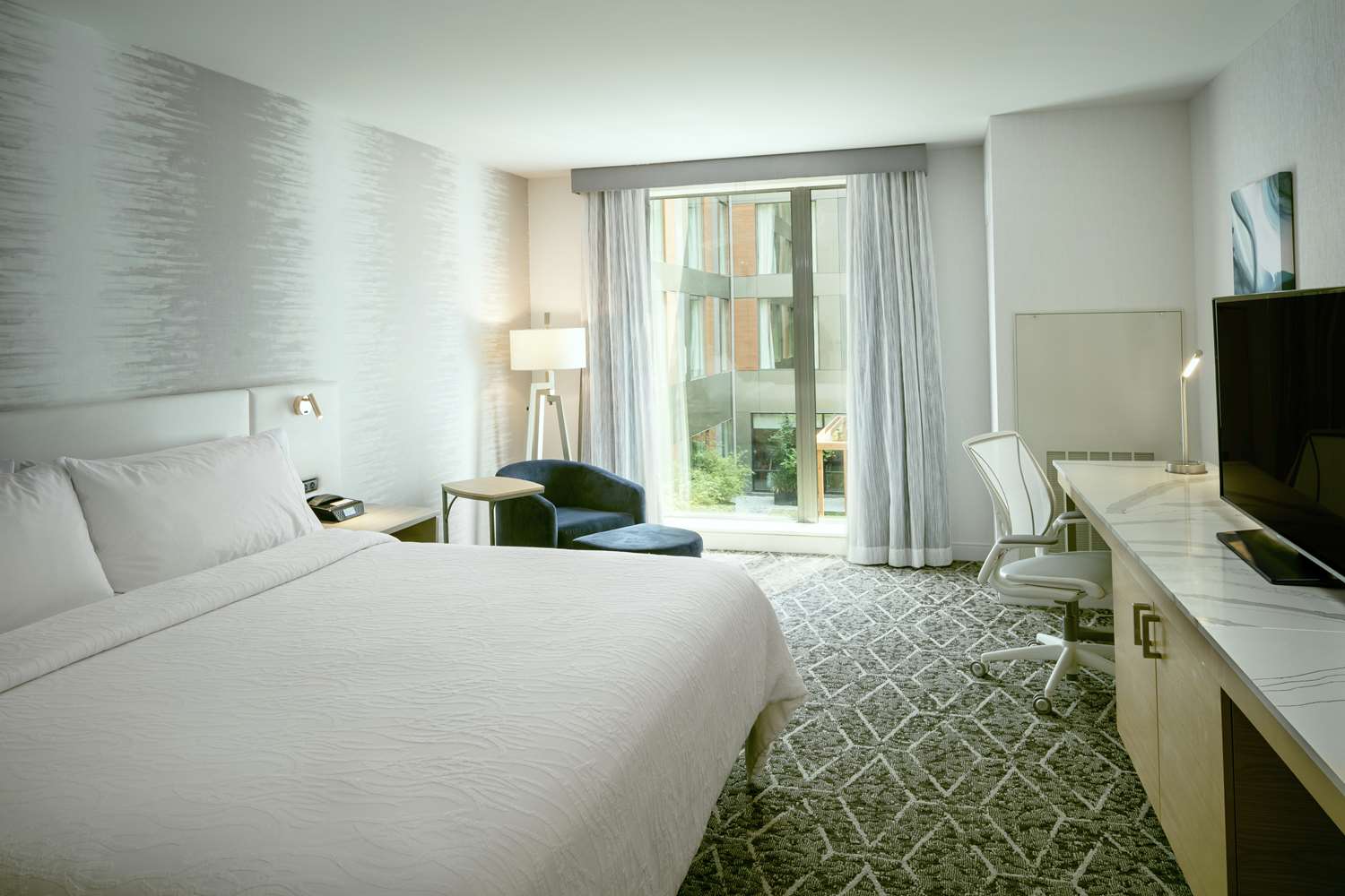 hilton garden inn seattle bellevue downtown wa