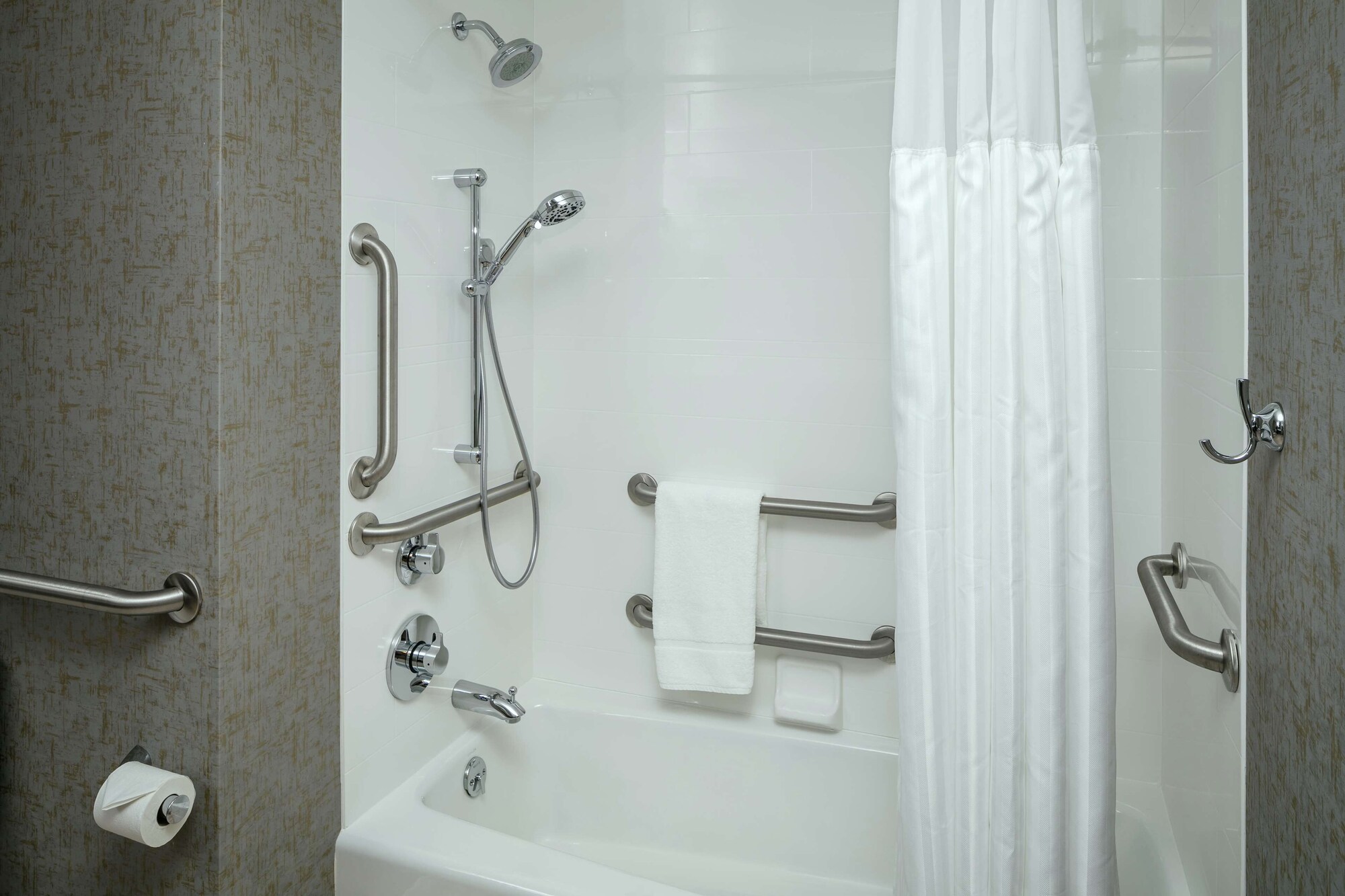hilton garden inn seattle bellevue downtown wa
