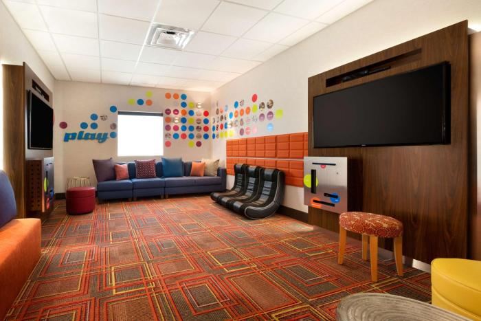 home2 suites by hilton glendale westgate