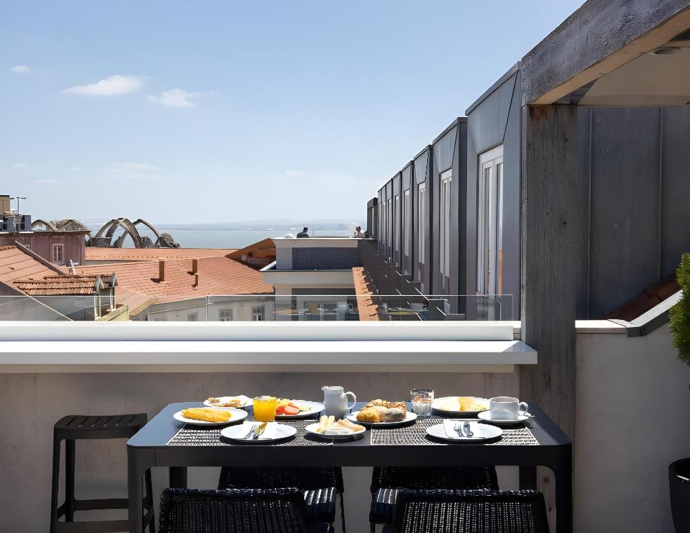 lisboa pessoa hotel adults only