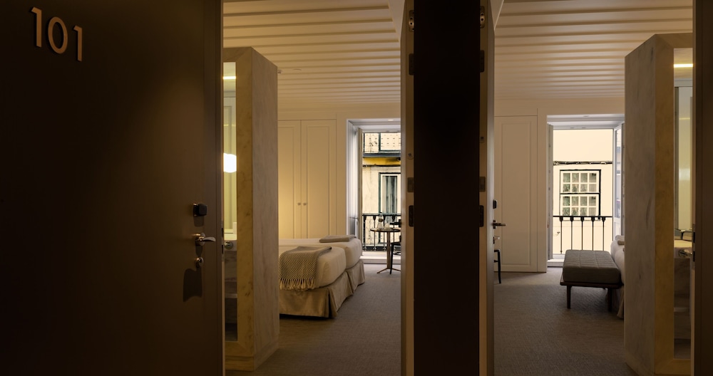 lisboa pessoa hotel adults only