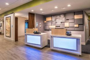 holiday inn express and suites tampa north wesley chapel