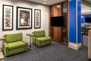 holiday inn express and suites tampa north wesley chapel