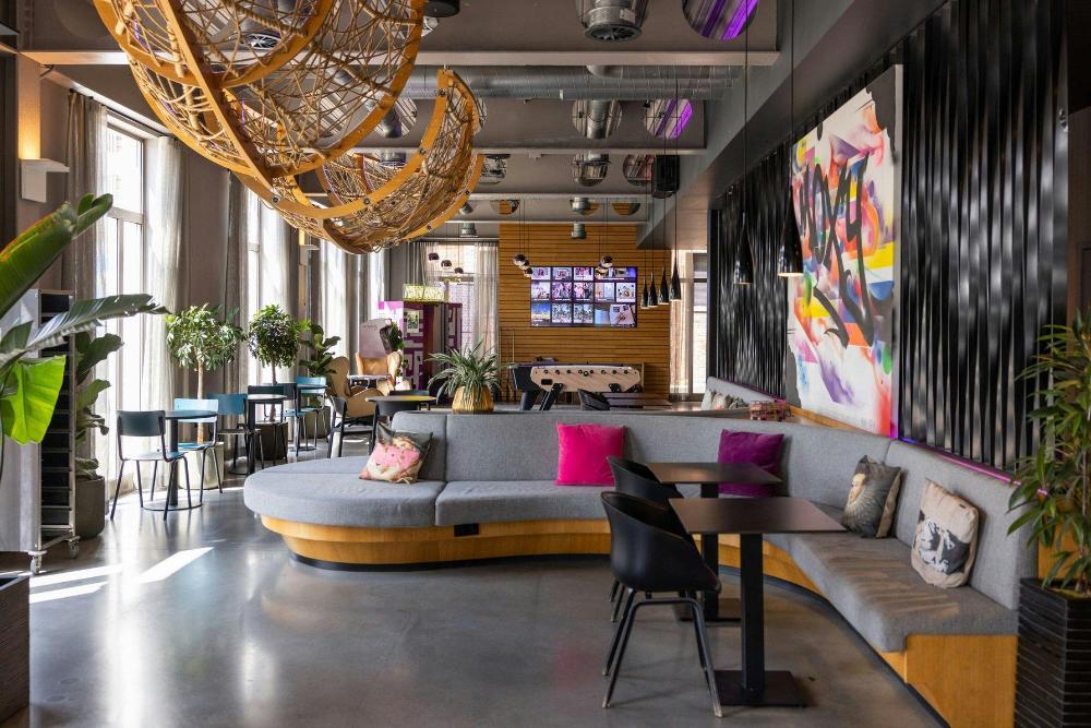 moxy london excel