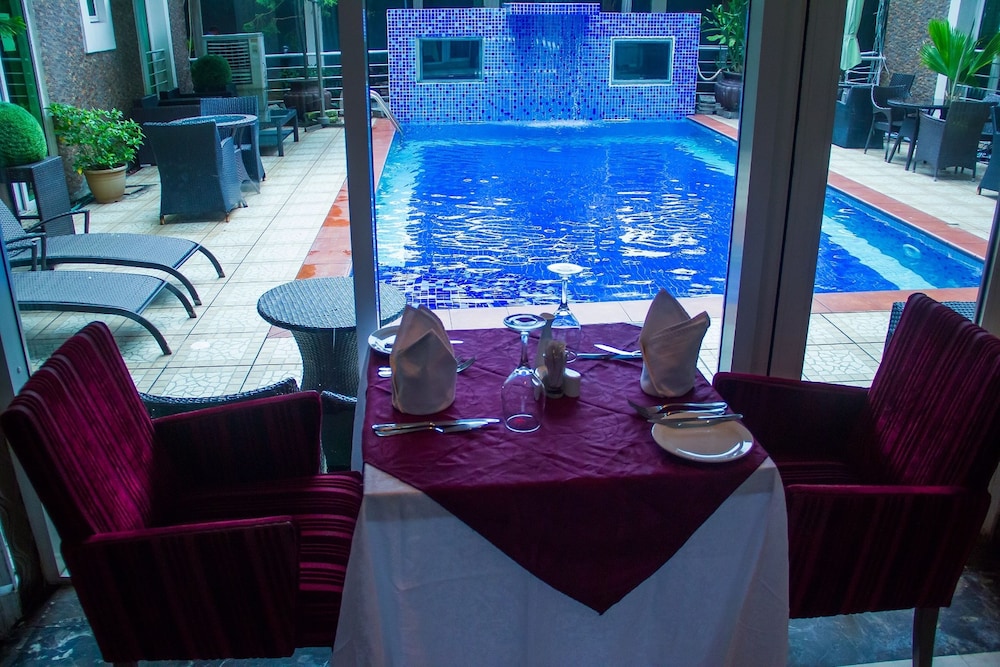 villa angelia boutique hotel ikoyi